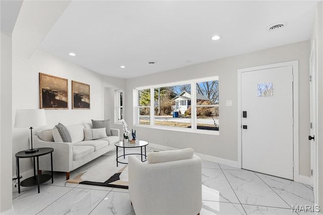 7906 Elinor Avenue, St Louis, MO 63117