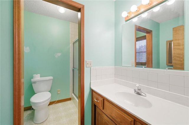 10604 E 240th Street, Peculiar, MO 64078