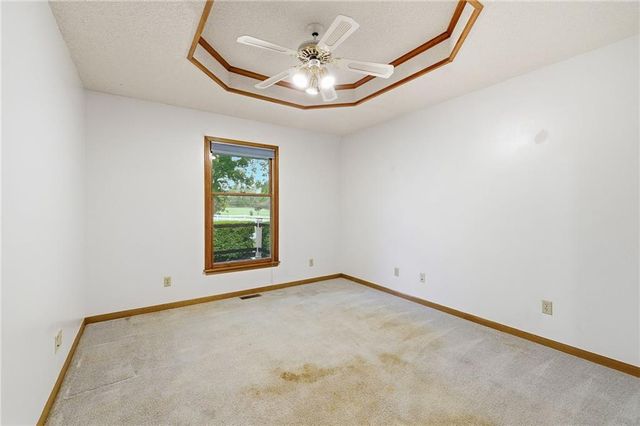 10604 E 240th Street, Peculiar, MO 64078