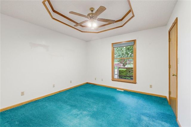 10604 E 240th Street, Peculiar, MO 64078
