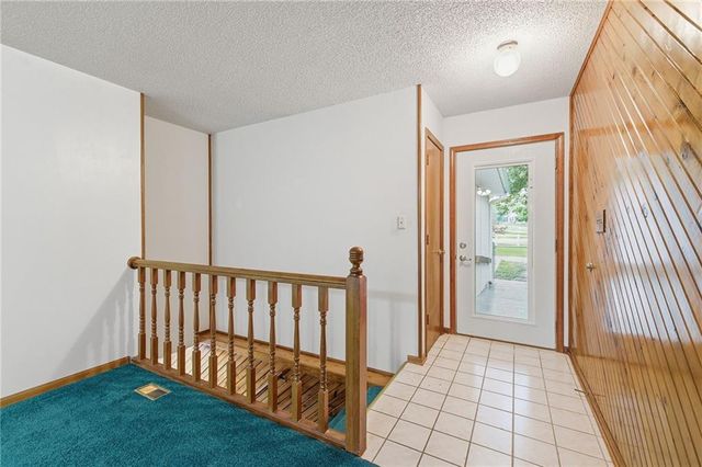 10604 E 240th Street, Peculiar, MO 64078