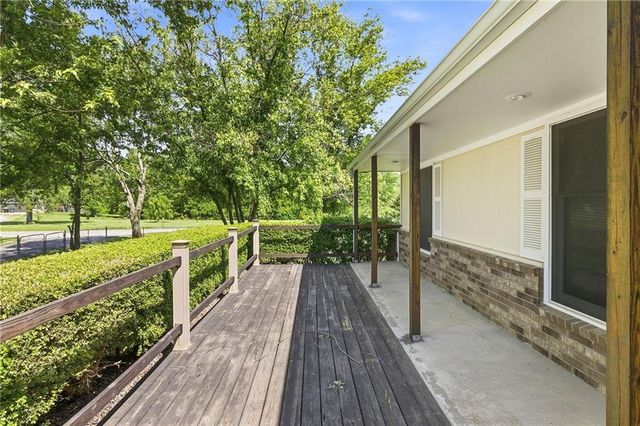 10604 E 240th Street, Peculiar, MO 64078