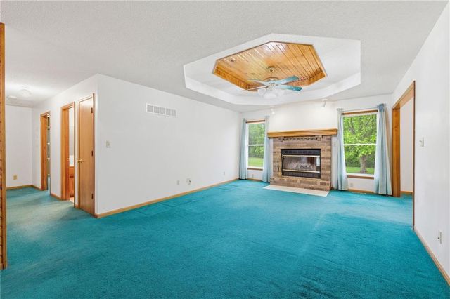 10604 E 240th Street, Peculiar, MO 64078