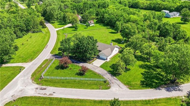10604 E 240th Street, Peculiar, MO 64078