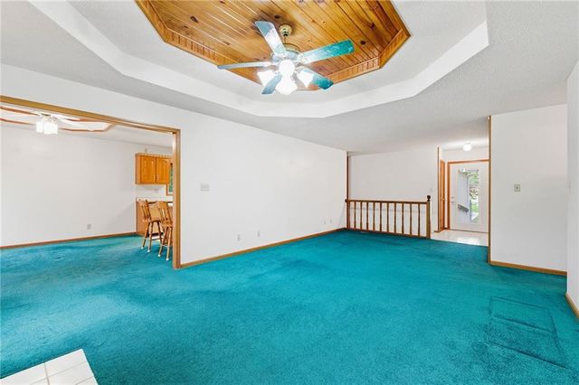 10604 E 240th Street, Peculiar, MO 64078