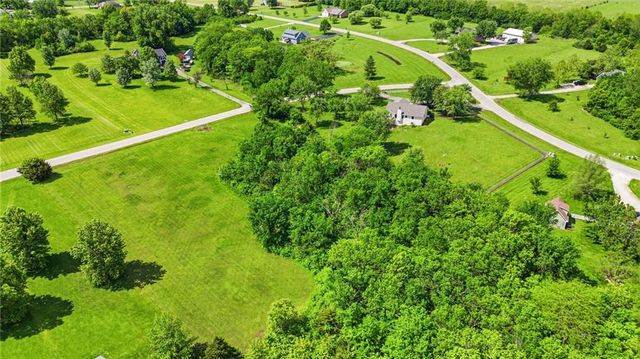10604 E 240th Street, Peculiar, MO 64078