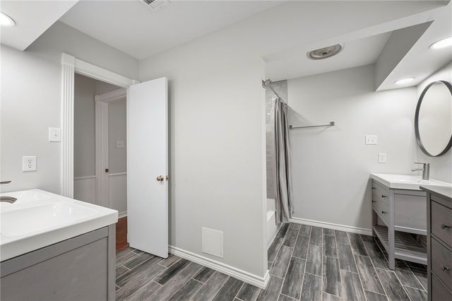 10636 N Dowling Rd, College Station, TX 77845