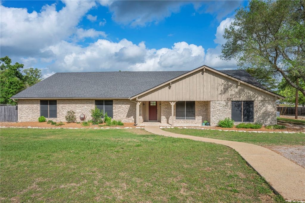 10636 N Dowling Rd, College Station, TX 77845 — photo 4