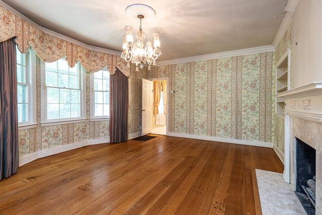 8643 POPLAR PIKE, Memphis, TN 38138