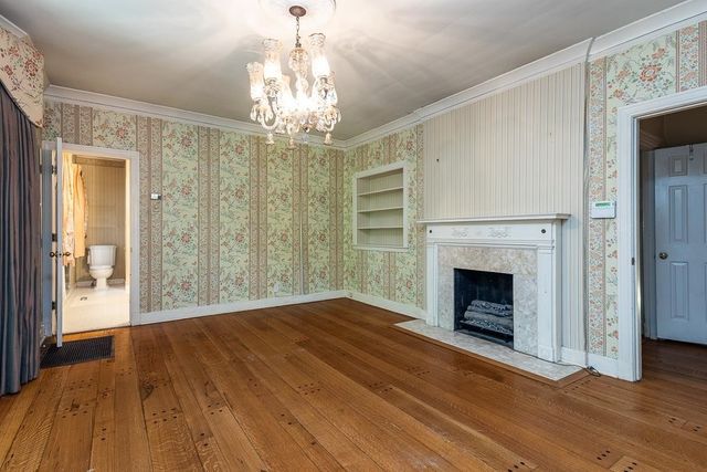 8643 POPLAR PIKE, Memphis, TN 38138