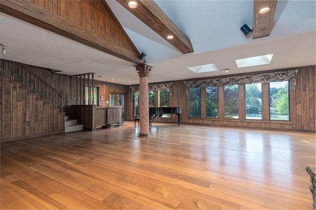8643 POPLAR PIKE, Memphis, TN 38138