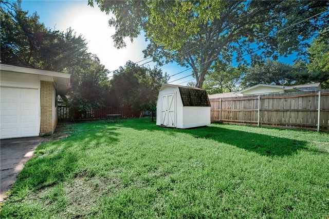 1601 Larkspur Drive, Arlington, TX 76013