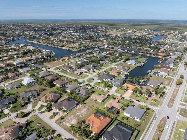 4228 SW 23rd PL, Cape Coral, FL 33914