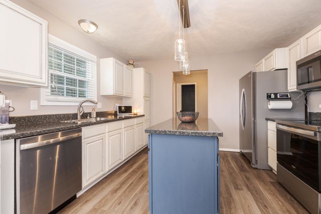 404 DeLane Drive, Heyworth, IL 61745