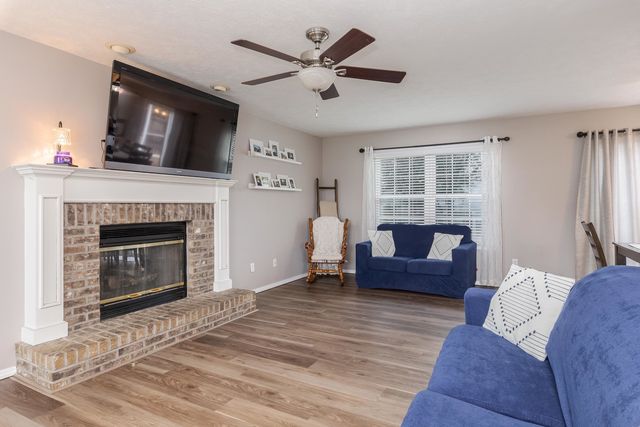 404 DeLane Drive, Heyworth, IL 61745