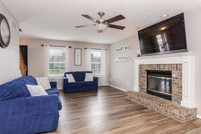 404 DeLane Drive, Heyworth, IL 61745