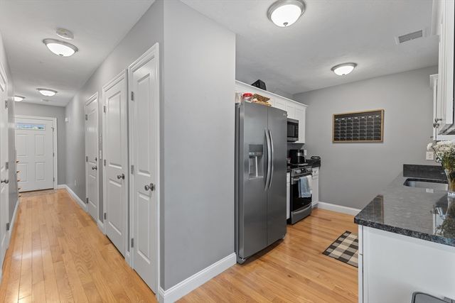 57 Martin St B, Millbury, MA 01527