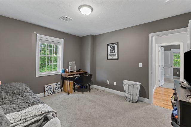 57 Martin St B, Millbury, MA 01527