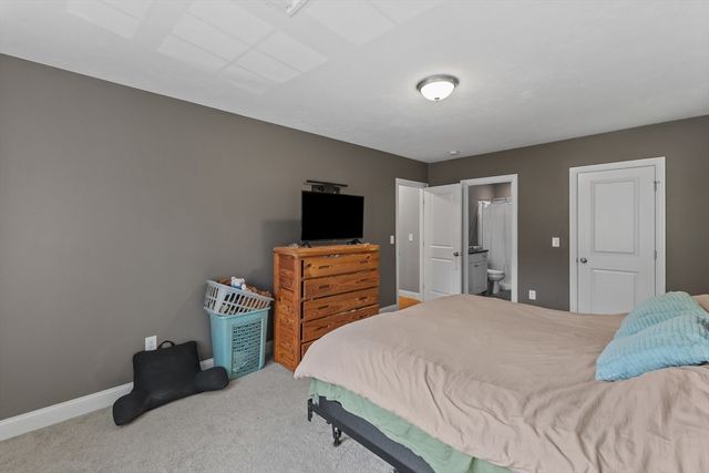 57 Martin St B, Millbury, MA 01527