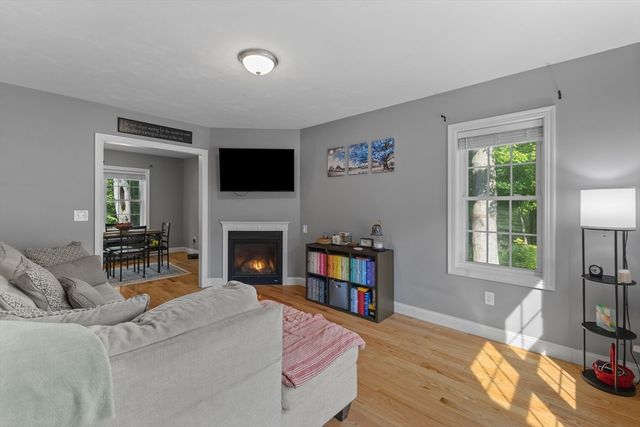 57 Martin St B, Millbury, MA 01527