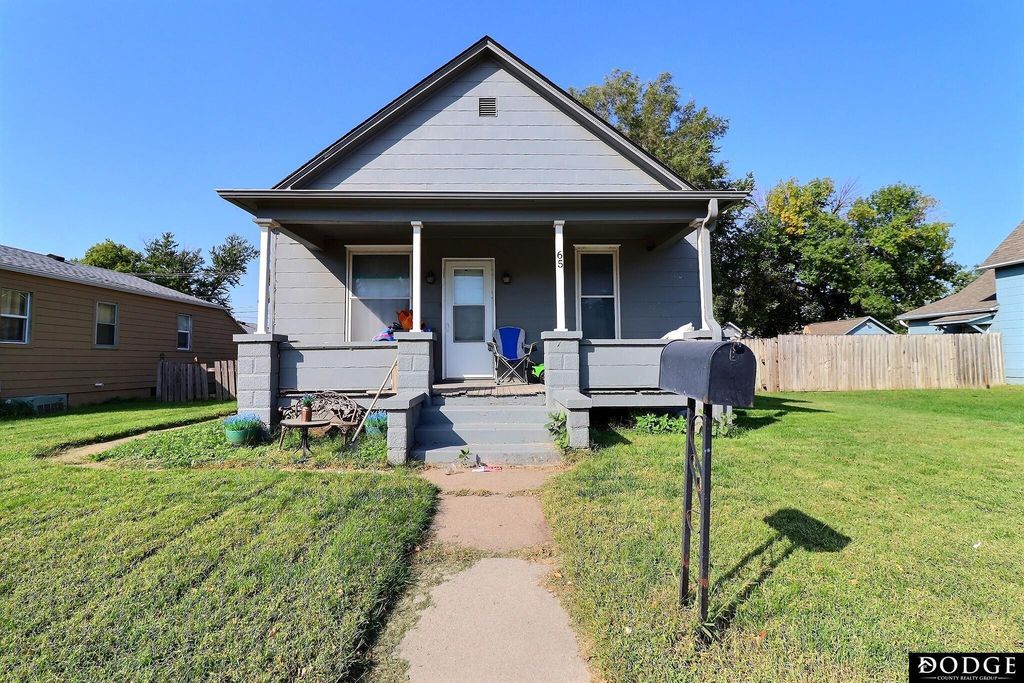 65 S Bell Street, Fremont, NE 68025