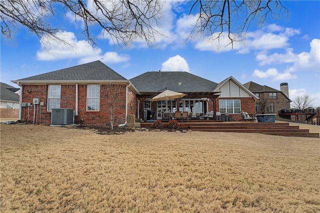 6398 Wrens Nest Cove, Springdale, AR 72762
