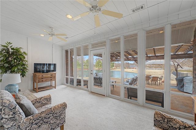 6398 Wrens Nest Cove, Springdale, AR 72762