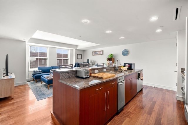 2 Battery Wharf 2501, Boston, MA 02110