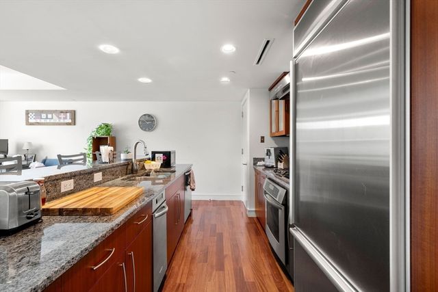 2 Battery Wharf 2501, Boston, MA 02110