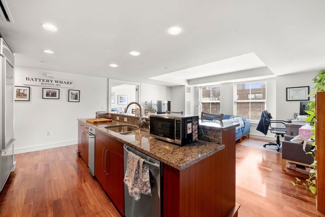 2 Battery Wharf 2501, Boston, MA 02110