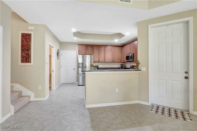 9820 Healthpark CIR 101, Fort Myers, FL 33908