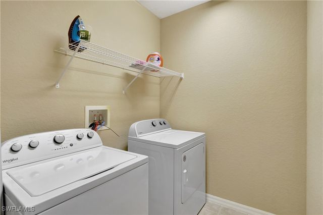 9820 Healthpark CIR 101, Fort Myers, FL 33908