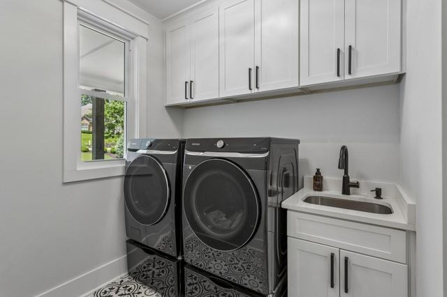 224 Autumn Brook Drive, Canton, GA 30115