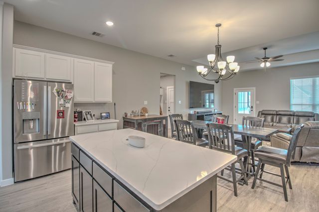 512 Austin Street, Callisburg, TX 76240