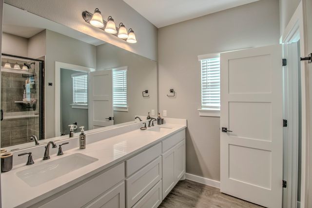 512 Austin Street, Callisburg, TX 76240