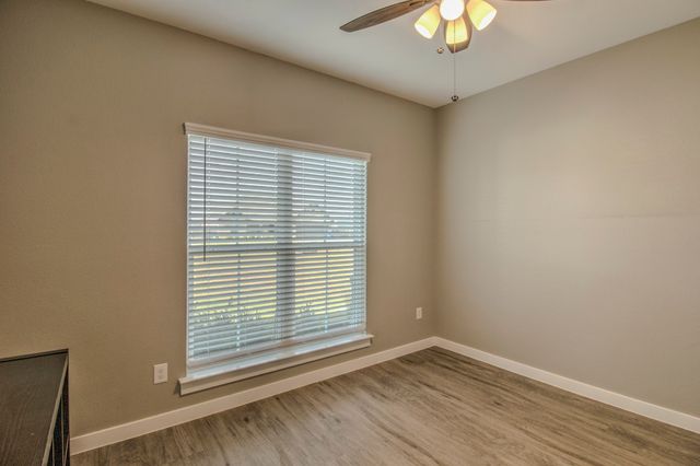 512 Austin Street, Callisburg, TX 76240