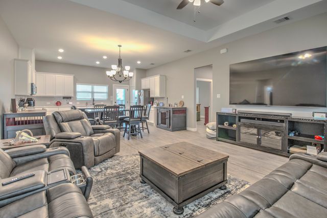 512 Austin Street, Callisburg, TX 76240