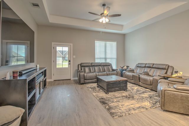 512 Austin Street, Callisburg, TX 76240