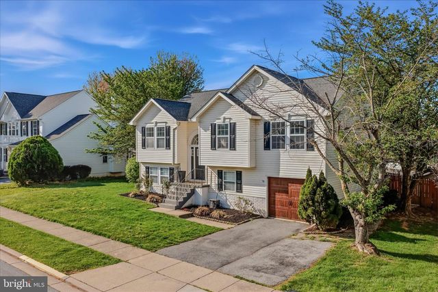131 NORTHWINDS DR, Charles Town, WV 25414