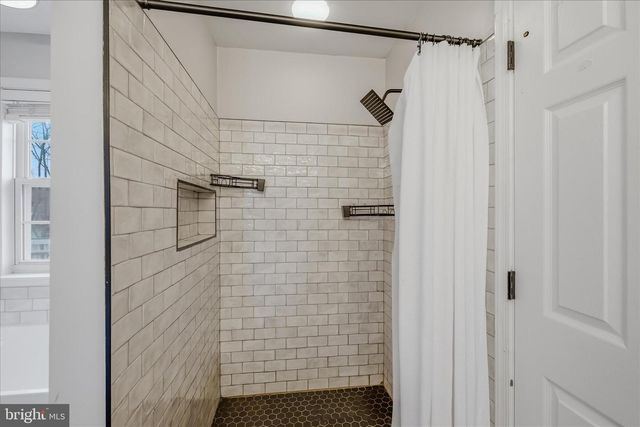 131 NORTHWINDS DR, Charles Town, WV 25414