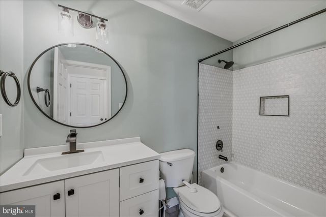 131 NORTHWINDS DR, Charles Town, WV 25414
