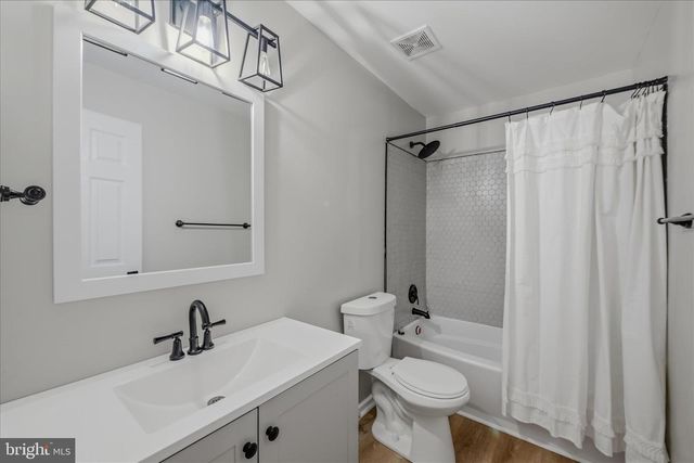 131 NORTHWINDS DR, Charles Town, WV 25414