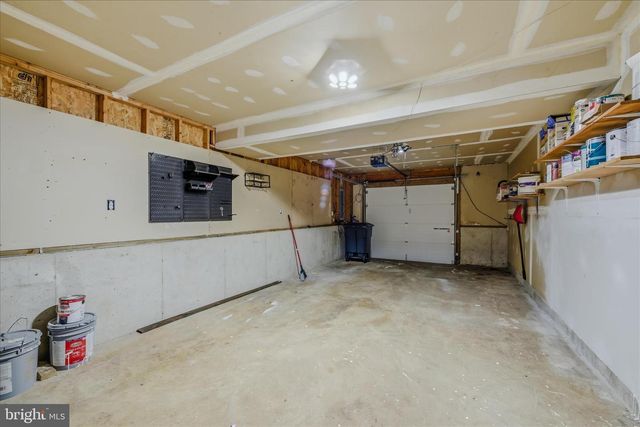 131 NORTHWINDS DR, Charles Town, WV 25414