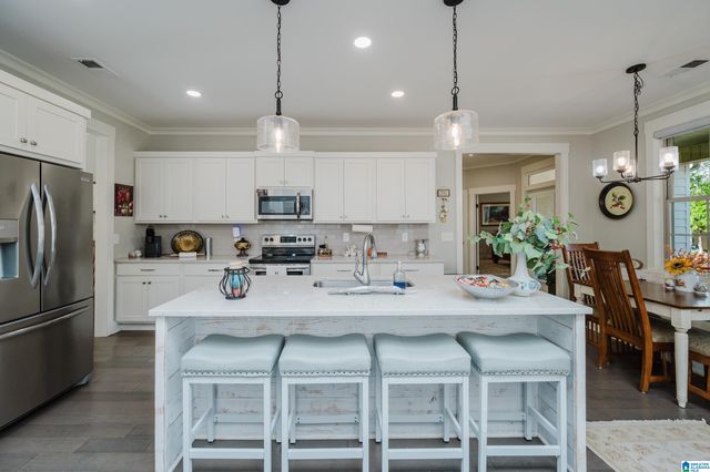 100 GLENSTONE DRIVE, Columbiana, AL 35051