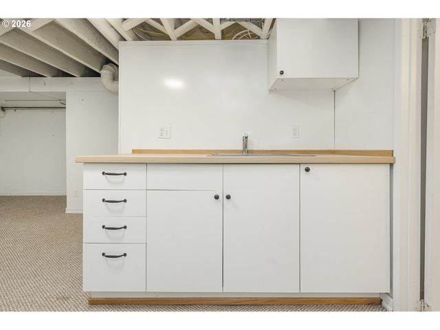 215 Sw Hamilton St, Portland, OR 97239