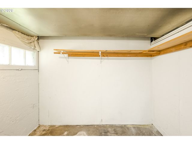215 Sw Hamilton St, Portland, OR 97239