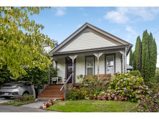 215 Sw Hamilton St, Portland, OR 97239