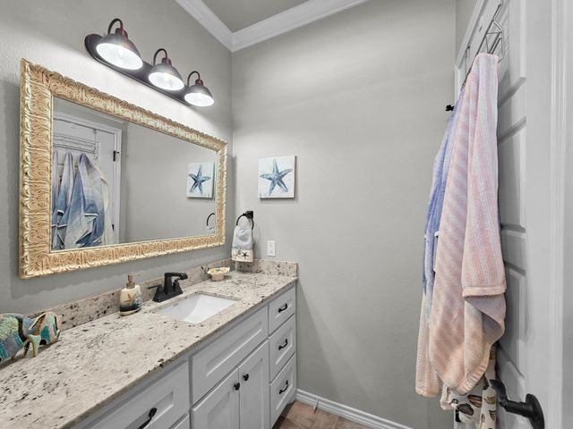 938 S Sage Road, Crystal Beach, TX 77650