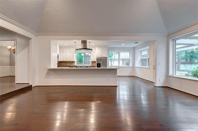 96 E Stony End Place, The Woodlands, TX 77381