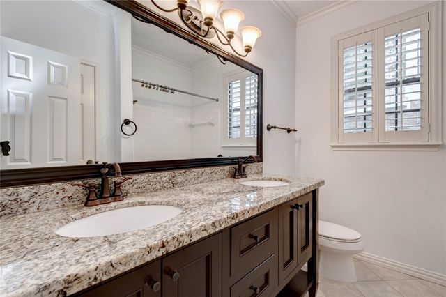 96 E Stony End Place, The Woodlands, TX 77381